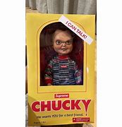 Boneka Chucky Senyum